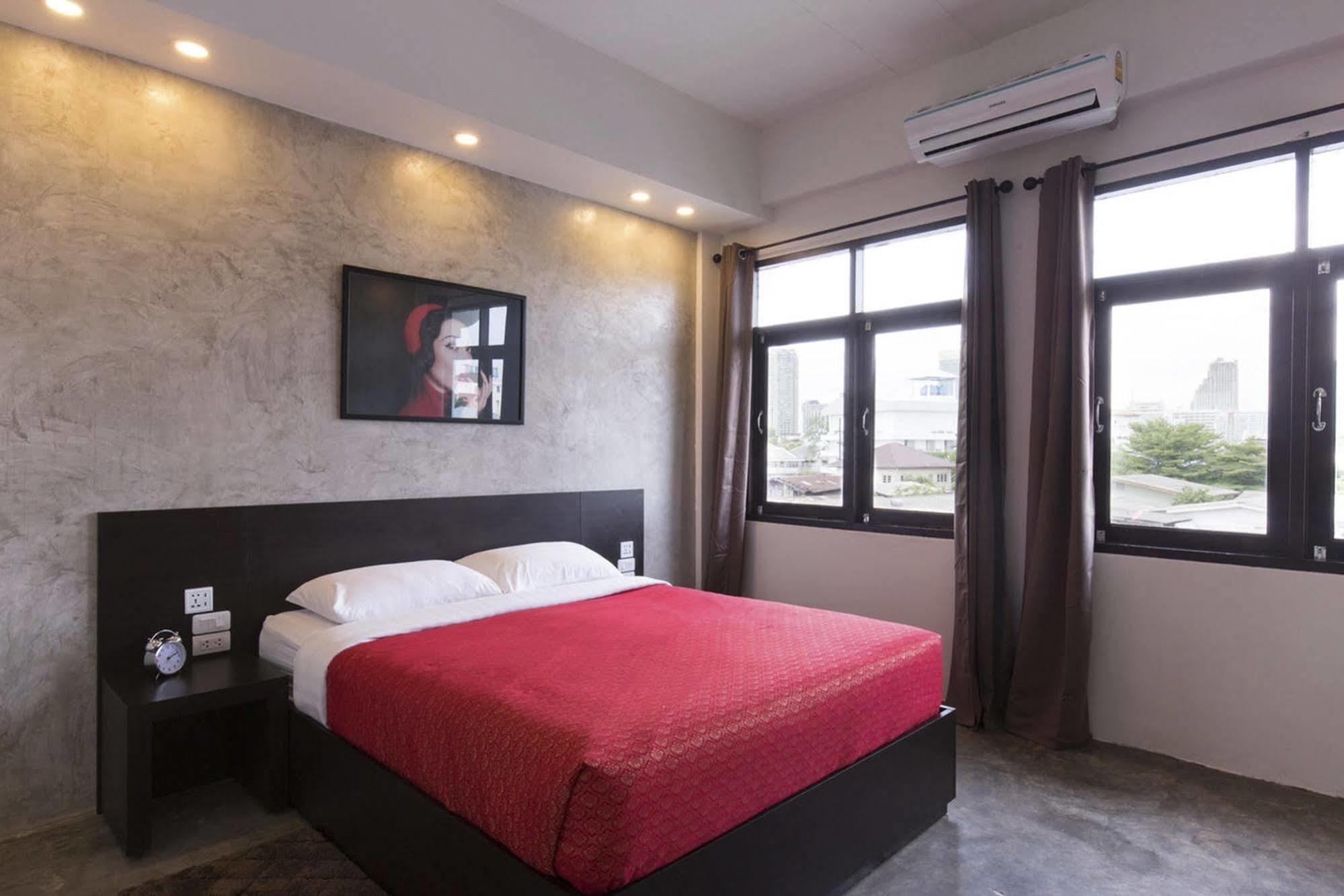 Kama Bangkok Bed & Breakfast Bagian luar foto